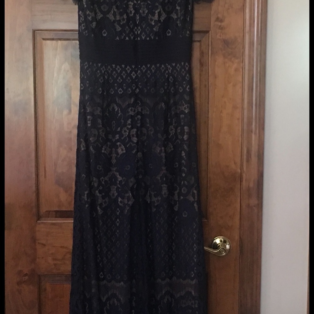 NWT Tadashi Jessamyn Lace Gown in Blue- Size 10.-SORRY NOT AVAILABLE - Picture 7 of 15
